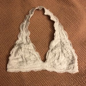 White Lace Halter Braletter